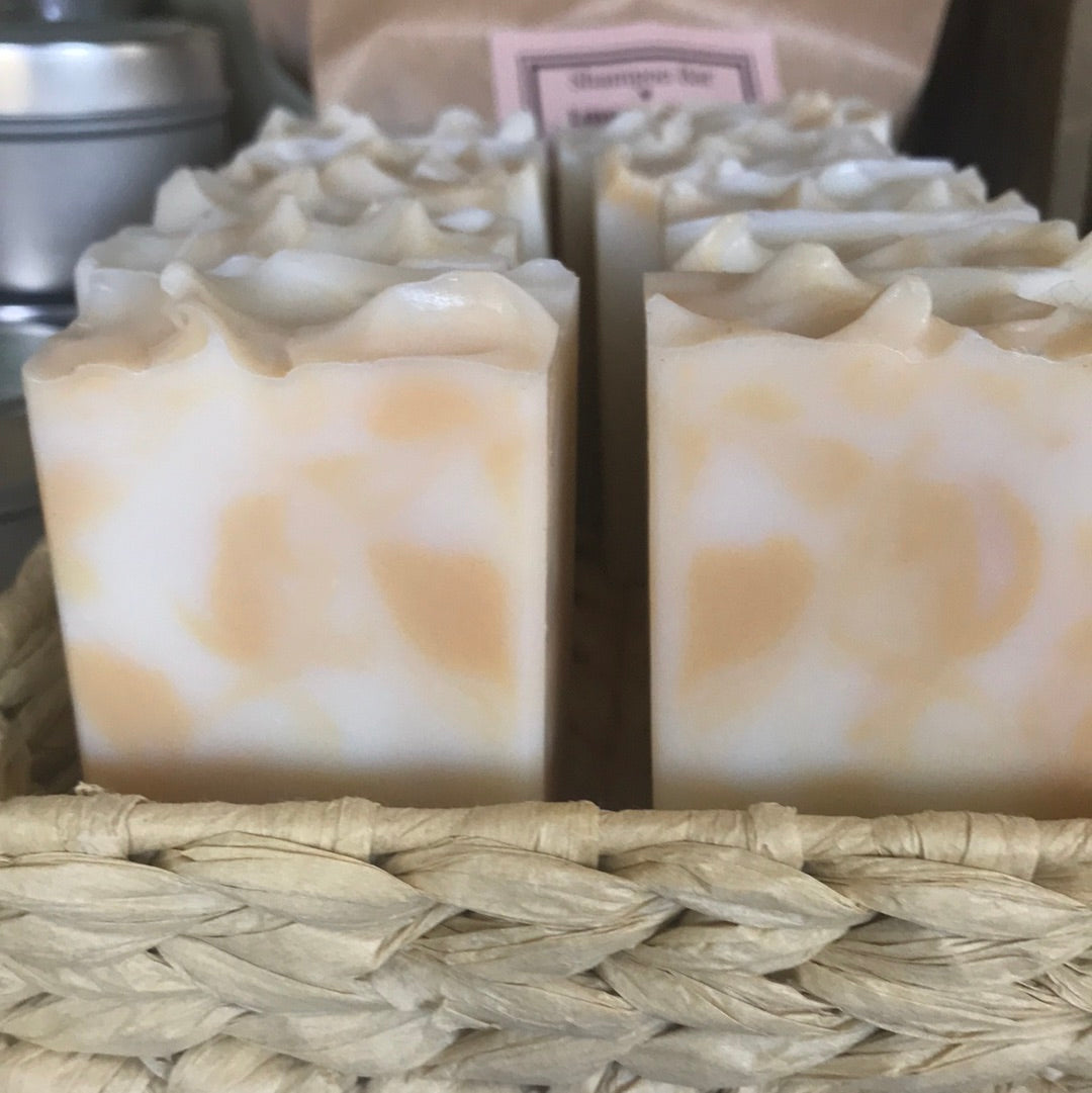 Love My Curls, Frizz & Flyaways shampoo bar