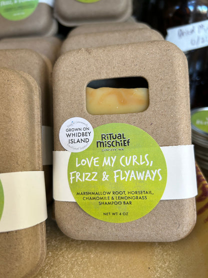 Love My Curls, Frizz & Flyaways shampoo bar